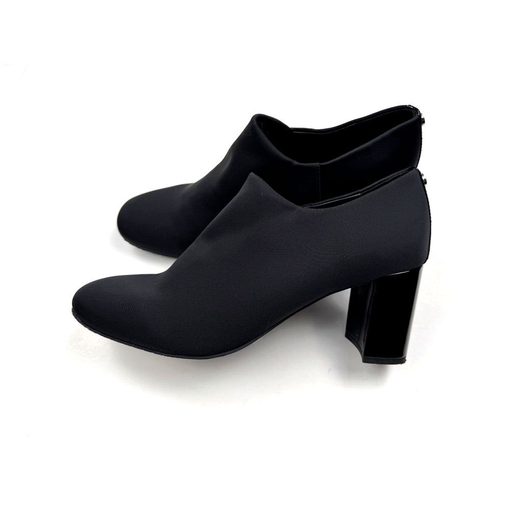 Donald Pliner CHELSIE Bootie Women‎ 11 M EUC $198 Comfort Elastic Upper Black